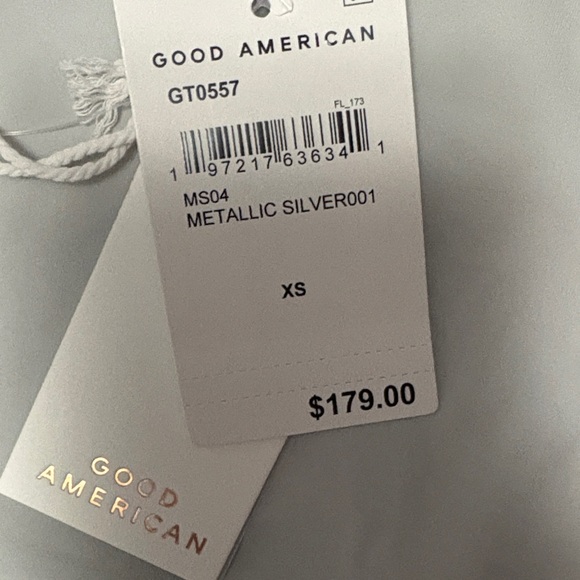 Good American Sparkling Silver Sequin Long Sleeve Top - Picture 12 of 13